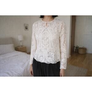 Mason by Michelle Lace Long Sleeve Top in White. Size 4.